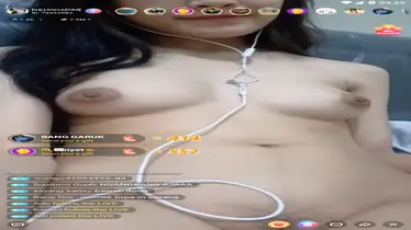 Alexa Host Ternama Banjir Air Karena Tak Tahan Sange